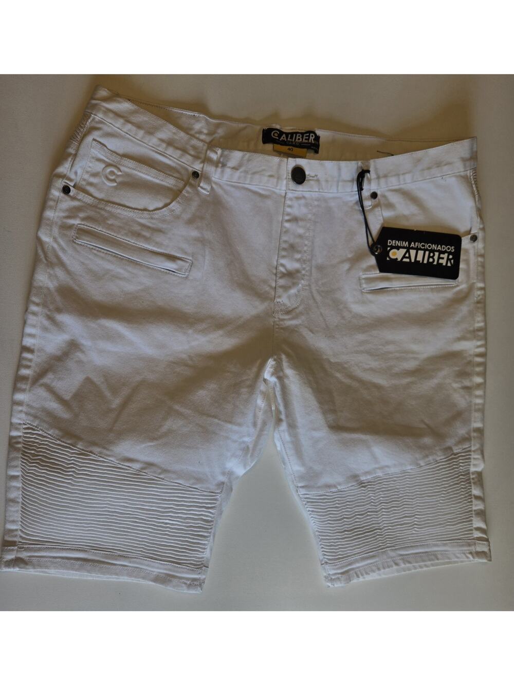 Caliber Men’s White Moto Denim Shorts Size 40 Biker Ribbed C.D.M.G NYC New W/Tag